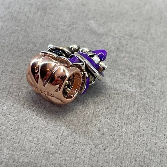 Pandora Disney Mickey Mouse & Minnie Mouse Halloween Pumpkin Charm - Picture 5 of 5